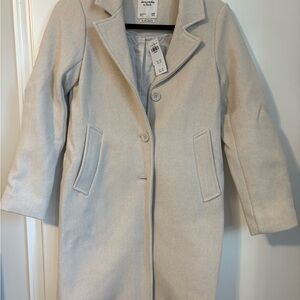 NEW Abercrombie women’s dad coat